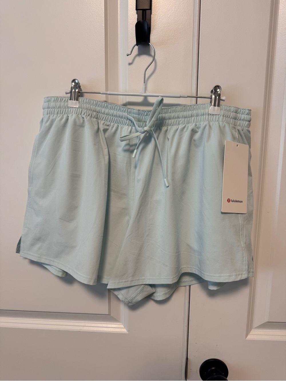 Lululemon Mint Breeze Pace Rival High Rise Shorts 3in Inseam Size 14